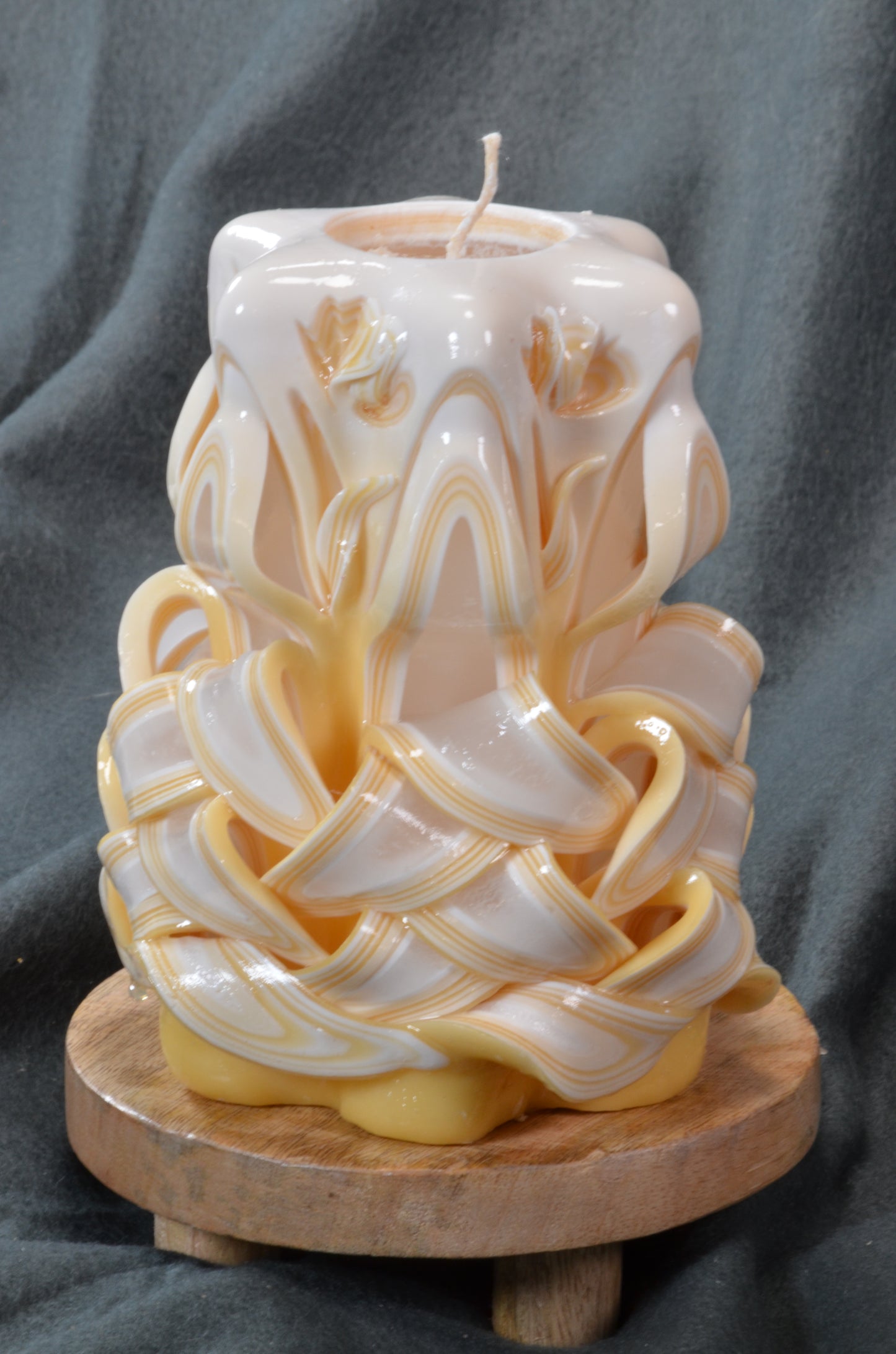 Kollektion 2025: Exklusive Schliffkerze, Höhe: 16 cm, Breite: 11 cm - s/n: 51705