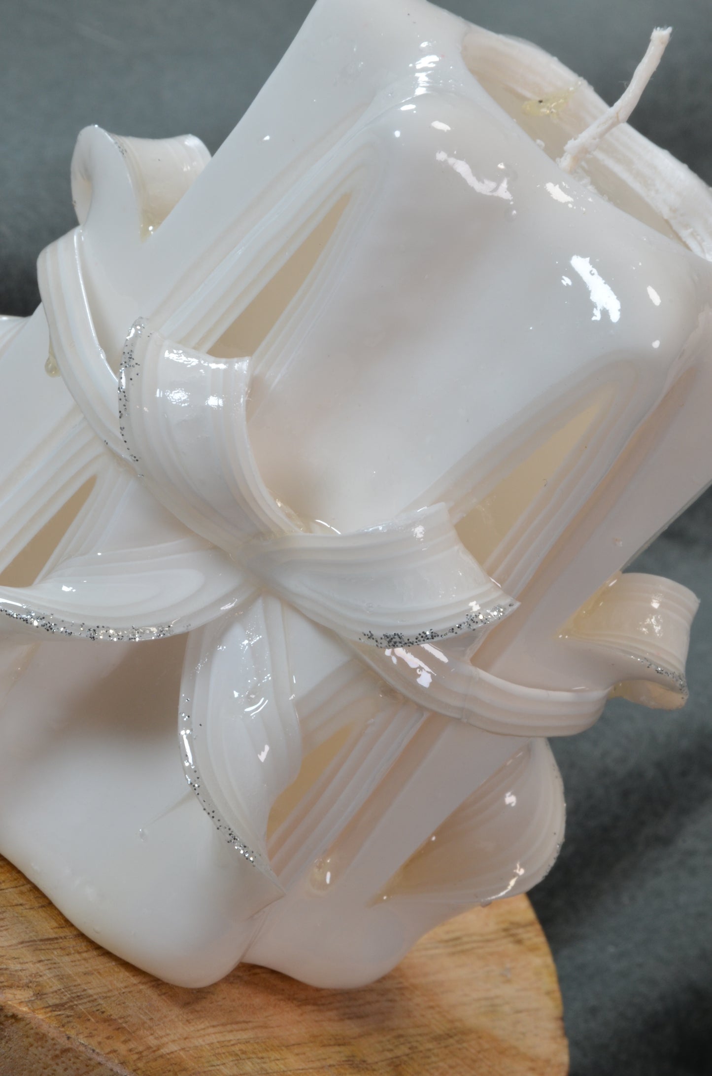 Kollektion 2025: Exklusive Schliffkerze, Höhe: 11 cm, Breite: 10 cm - s/n: 51819