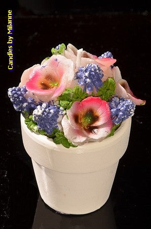 Set mit 4 Blumenkerzen in Steintöpfen