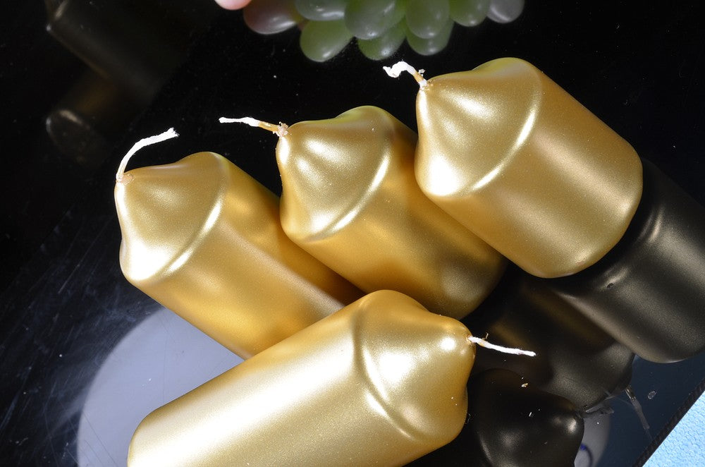 Set mit 4 runden Partykerzen in GOLD